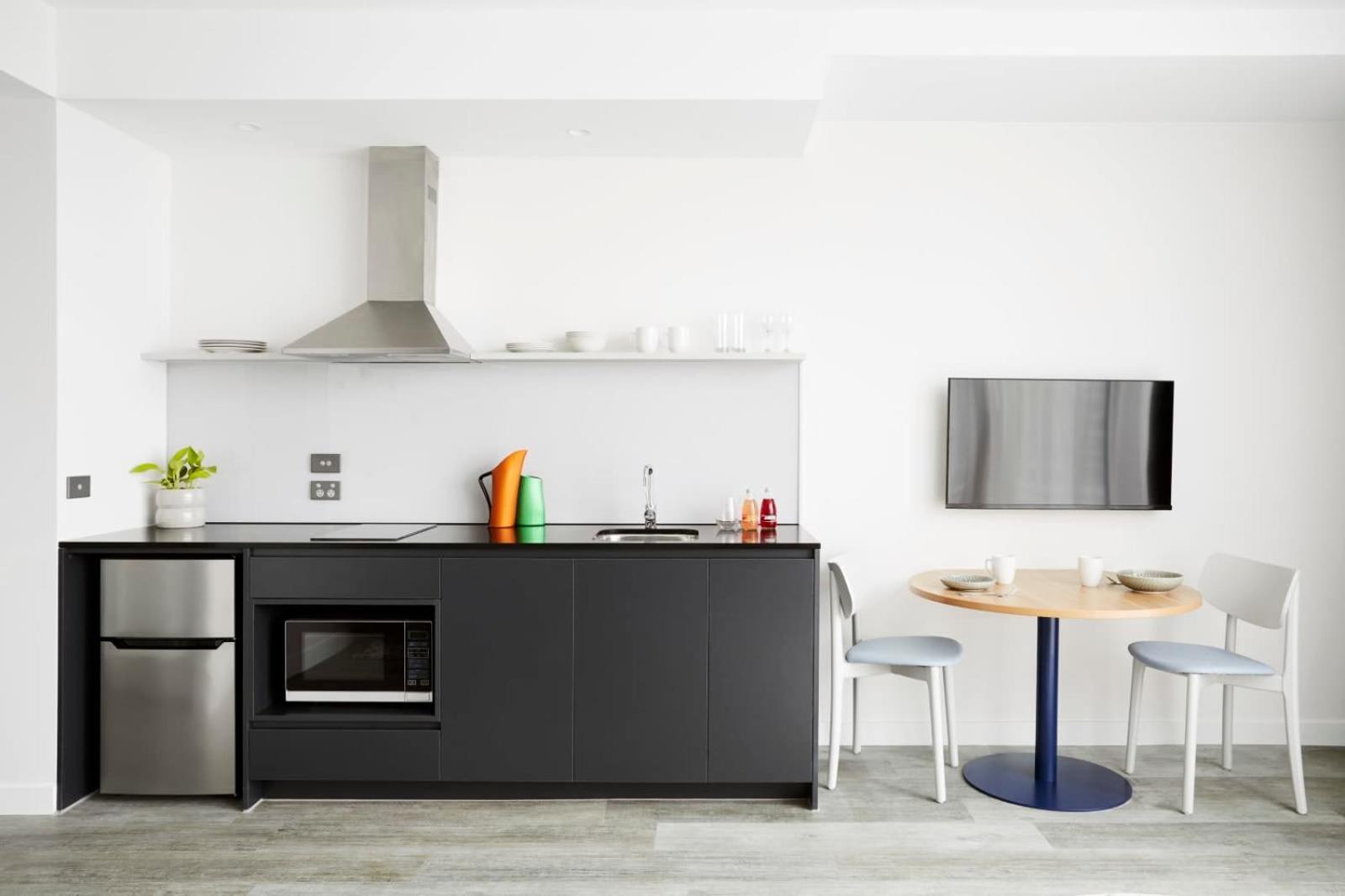 Studio Apartments At Aurora Near Melbourne Port Exteriör bild